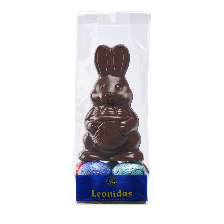 Lapin et ses oeufs de Pâques